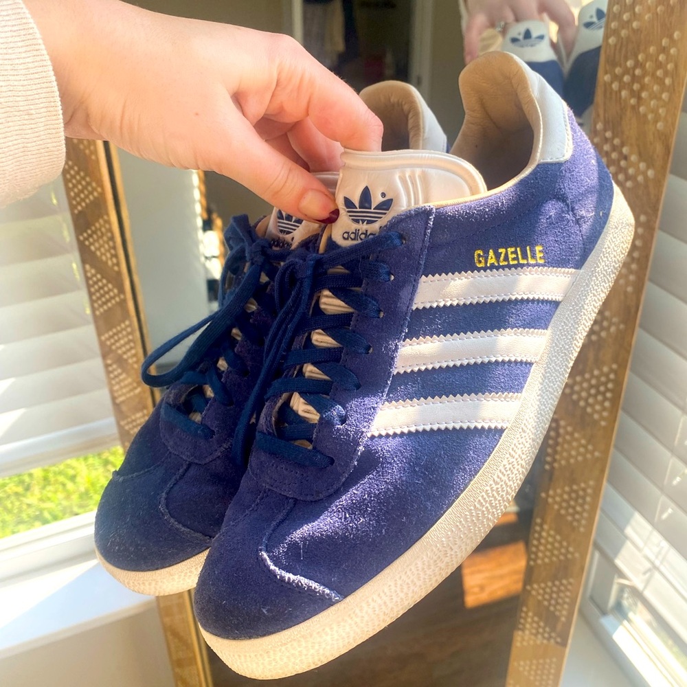 Adidas Gazelle in blue women’s 7.5